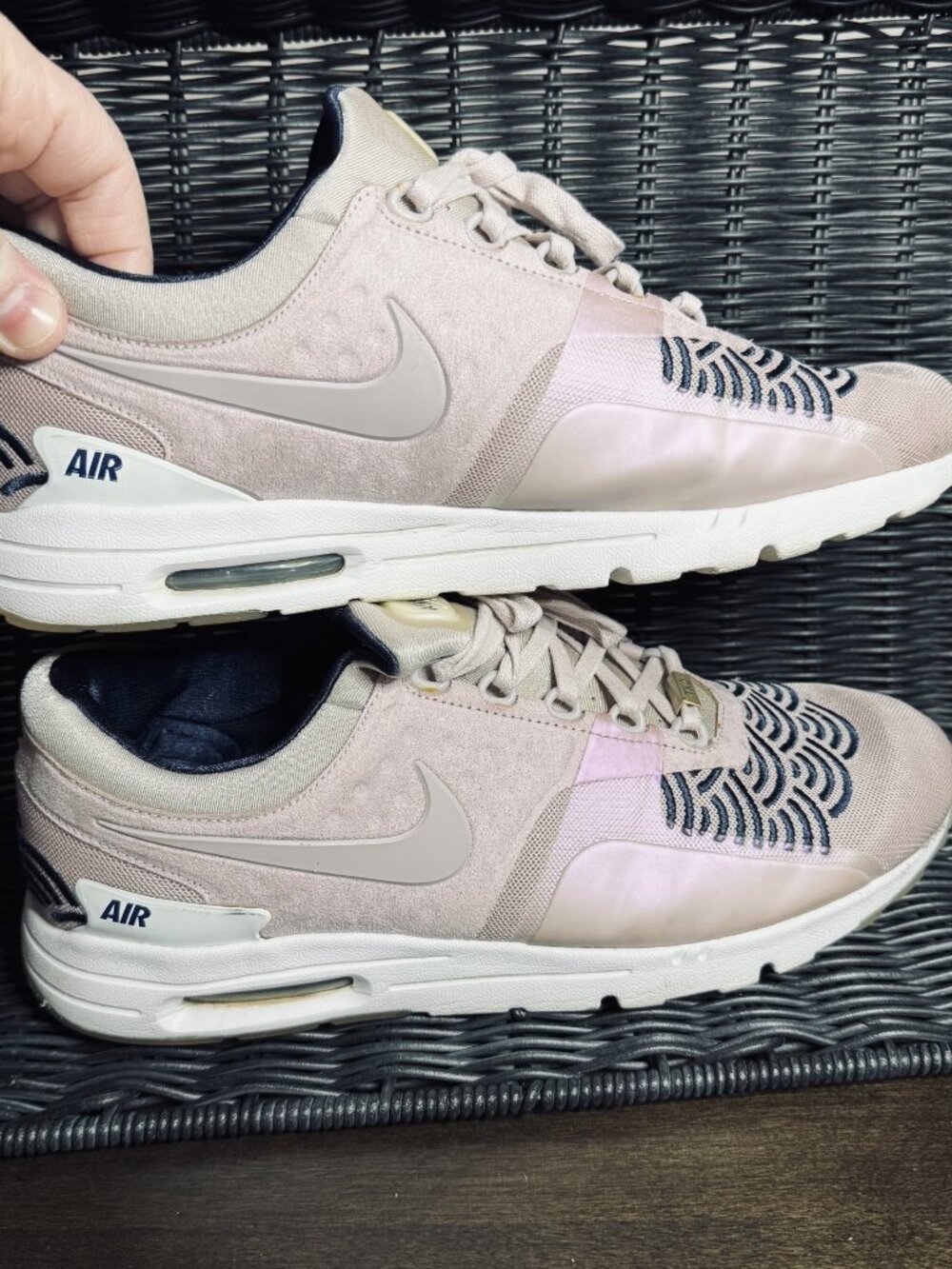 Women’s Nike Air Max Zero LOTC Tokyo Sneakers, Size 12